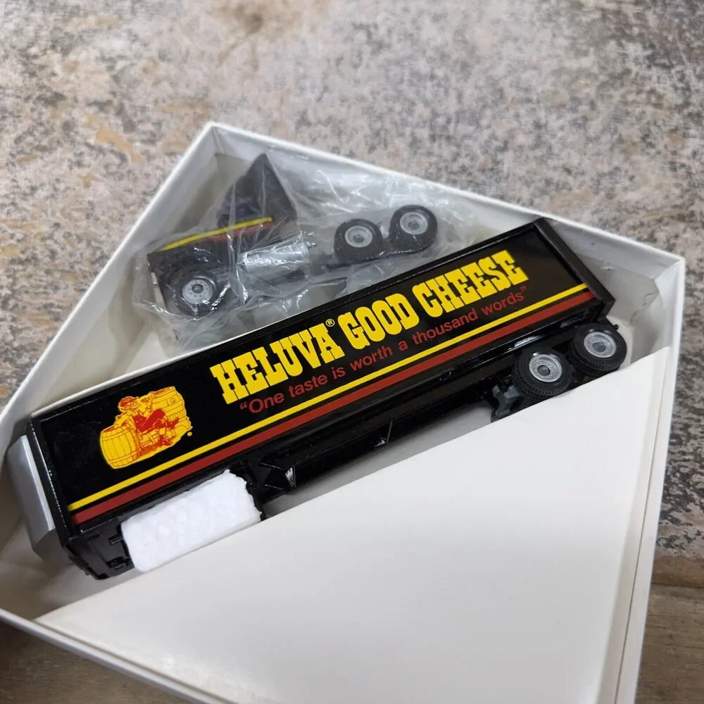 Heluva Good‎ Cheese '90 Winross Truck